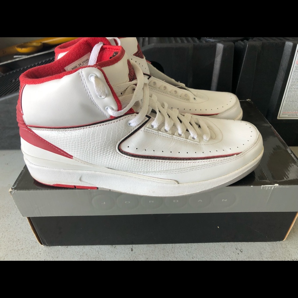 Air Jordan 2 Retro